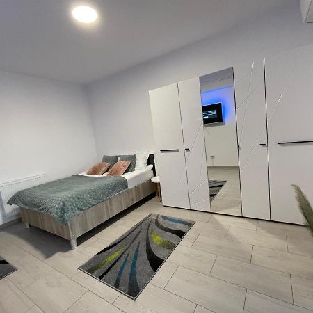 Studio Apartment Palas Mall Iasi Ngoại thất bức ảnh